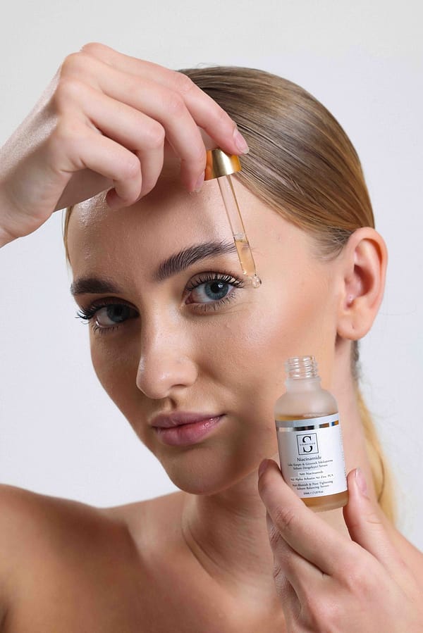 NIACINAMIDE - Leke Karşıtı & Gözenek Sıkılaştırma & Sebum